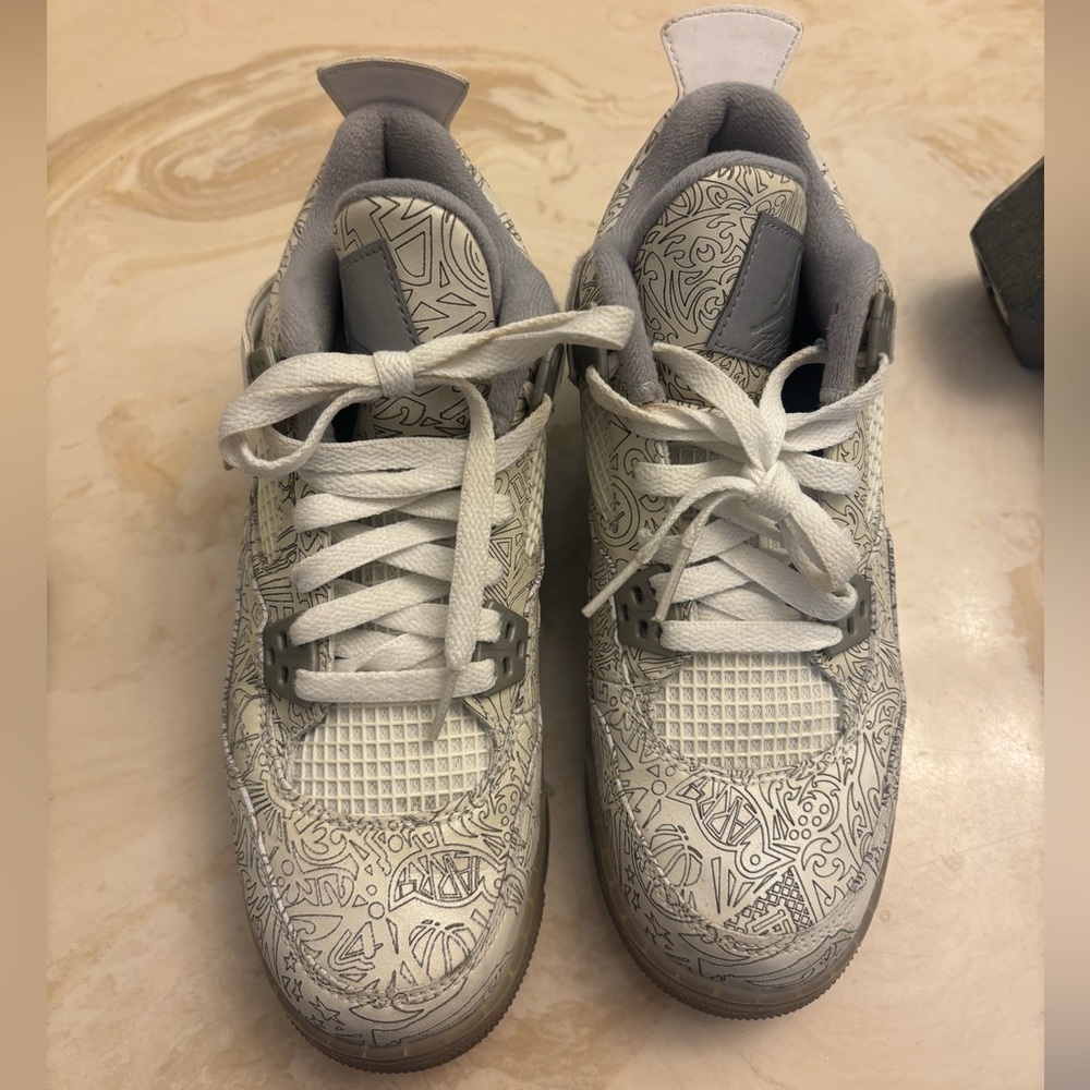 Jordan retro 4 retro laser